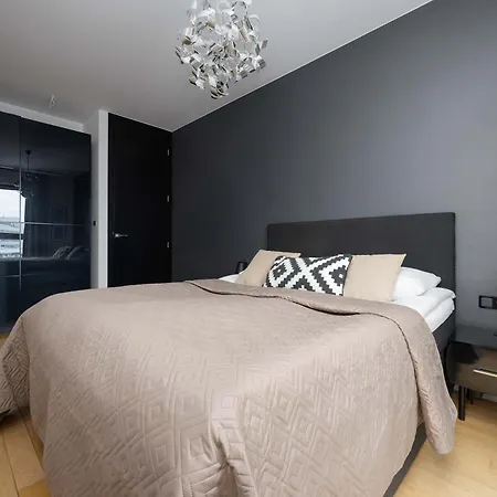 Unique & Modern With Parking And Balcony Remote Work By Renters * Warszawa